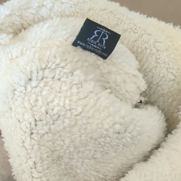 Robin Ruth Cream Pom-Pom Hat - Picture 4 of 4